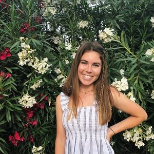 Meet your Posher, Bella